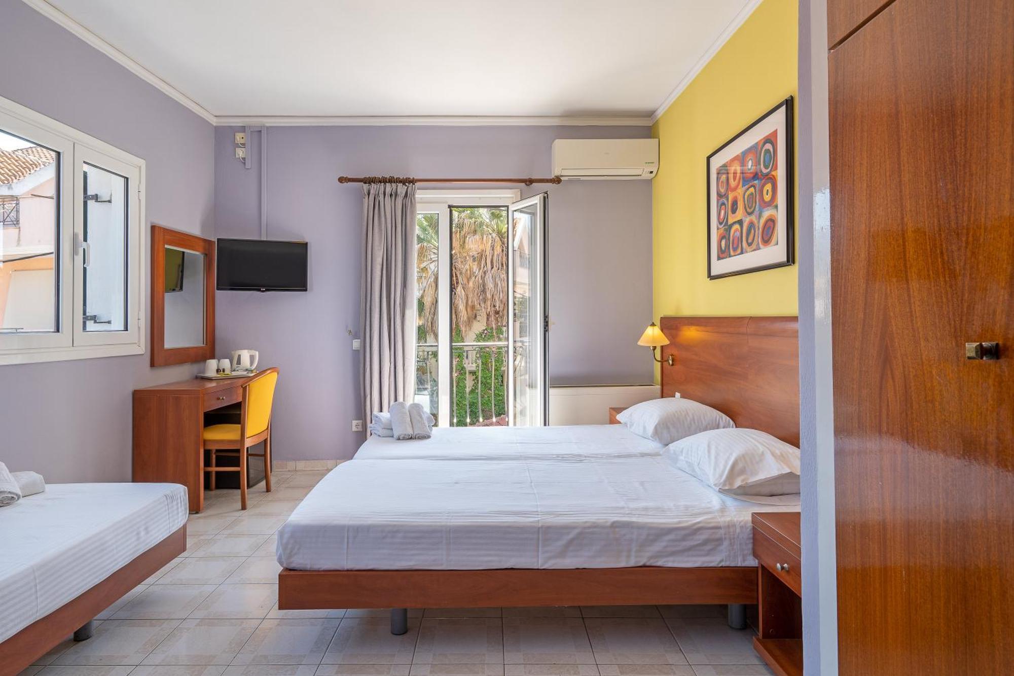 Mirabel Citycenter Hotel Argostoli  Ngoại thất bức ảnh