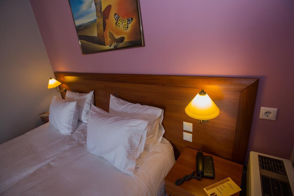 Mirabel Citycenter Hotel Argostoli  Ngoại thất bức ảnh