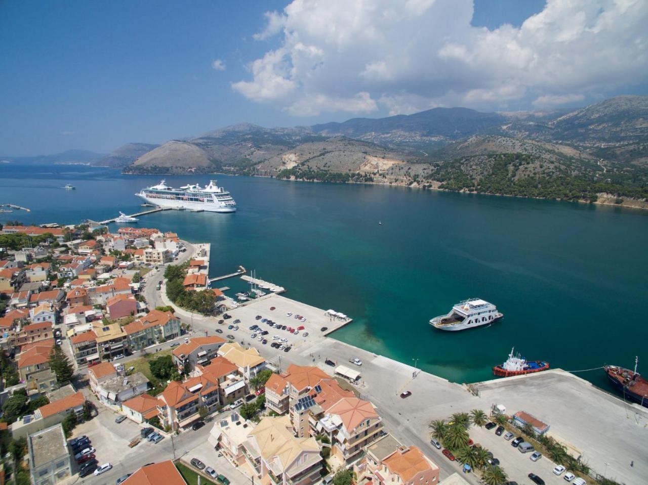 Mirabel Citycenter Hotel Argostoli  Ngoại thất bức ảnh